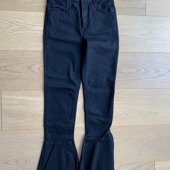 NWT Mother Denim “The Cha Cha Fray” Jean